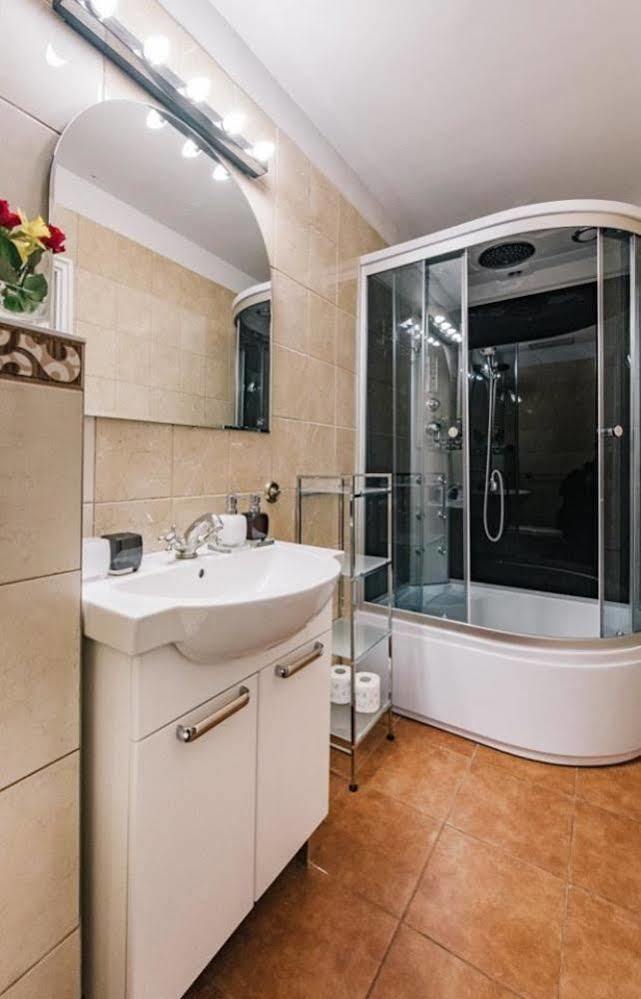 Rembrandt Aparthotel Krakau Buitenkant foto