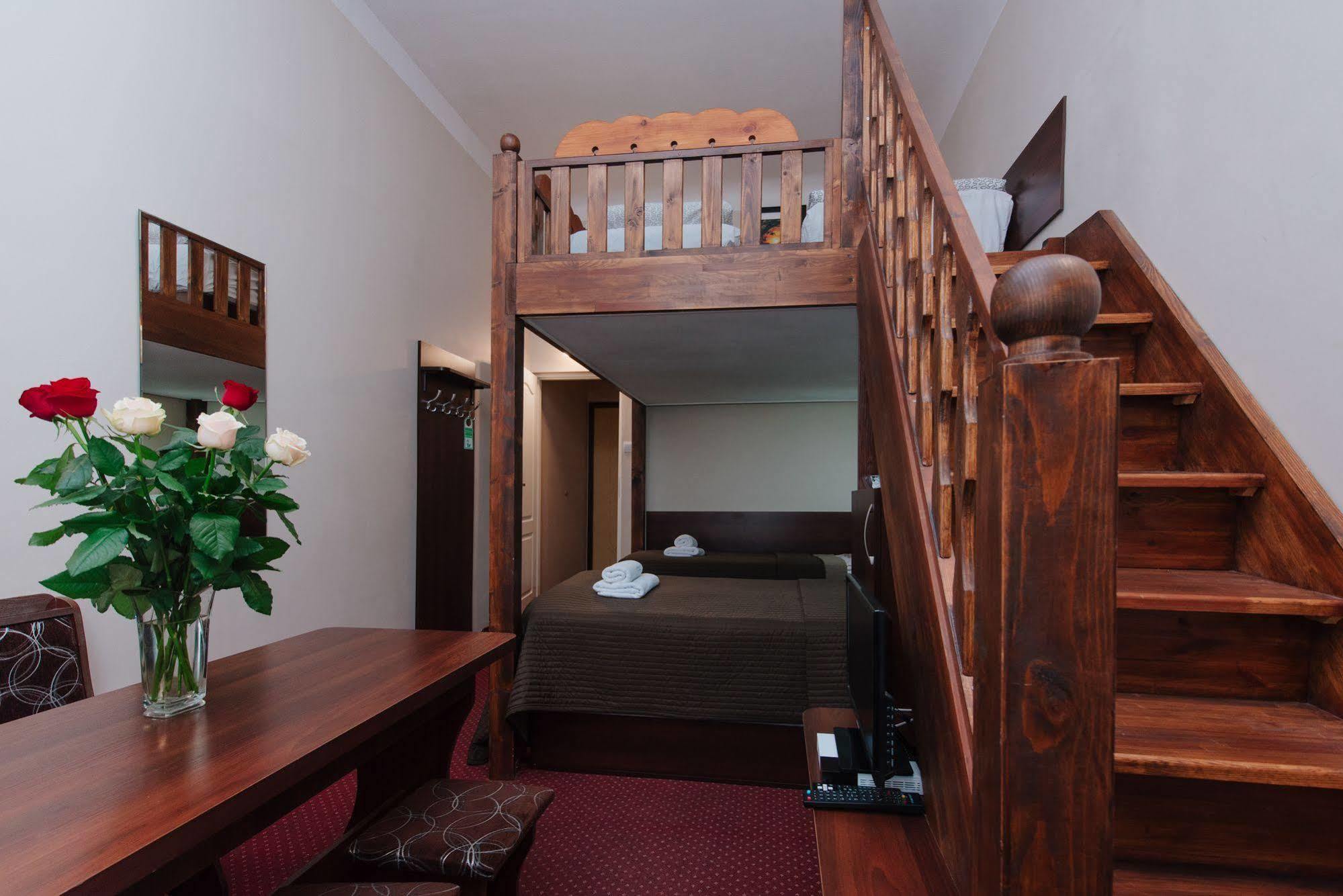 Rembrandt Aparthotel Krakau Buitenkant foto