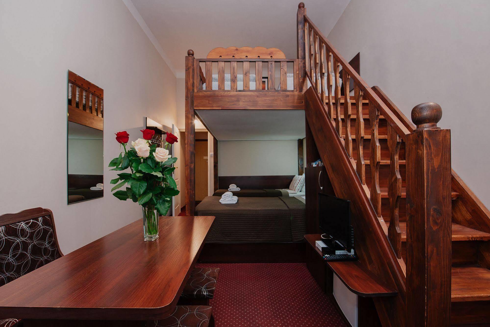 Rembrandt Aparthotel Krakau Buitenkant foto