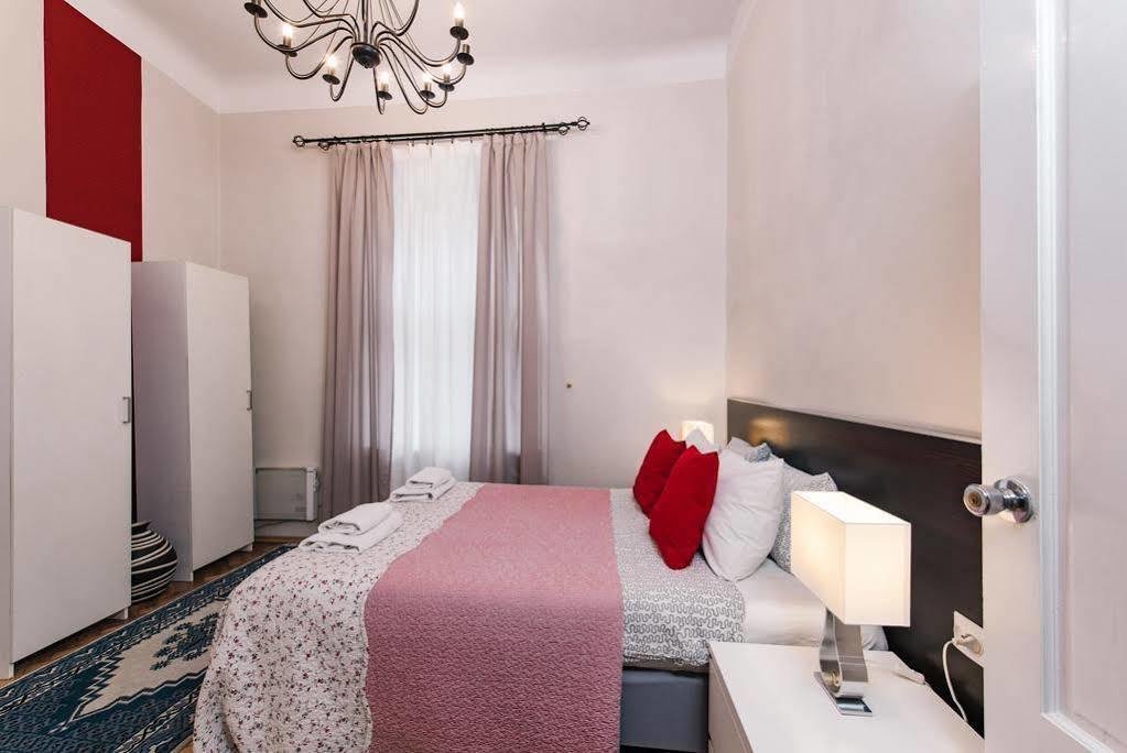 Rembrandt Aparthotel Krakau Buitenkant foto