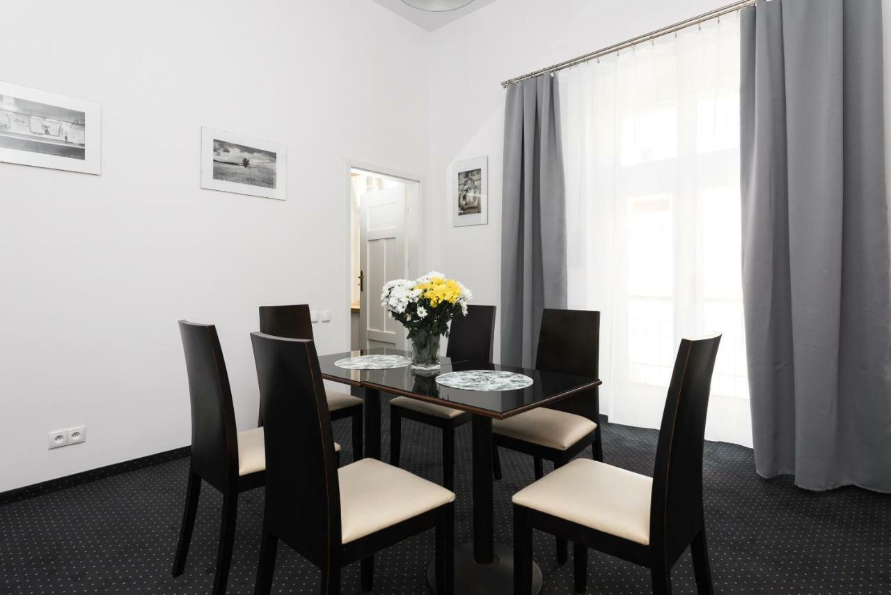 Rembrandt Aparthotel Krakau Buitenkant foto